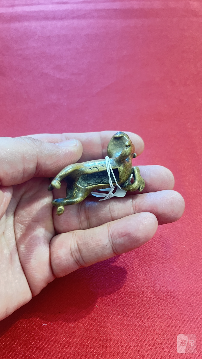 清晚期  铜质卧兽形镇纸 - 图5